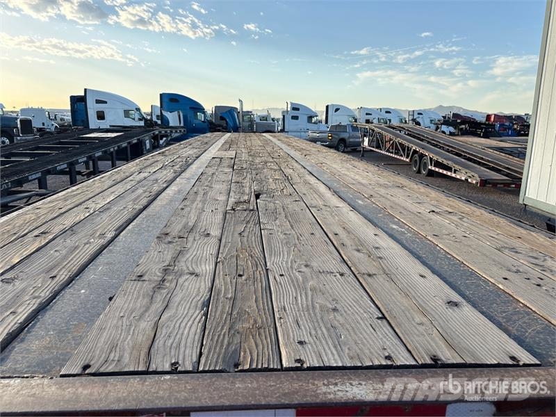 Lufkin 48 ft T/A Flatbed Trailer Valníky