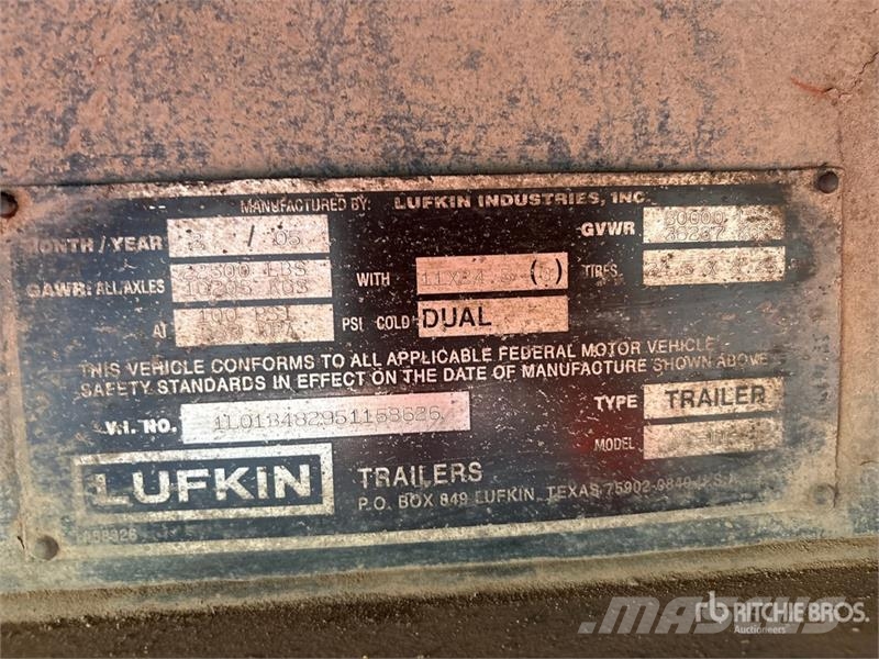 Lufkin 48 ft T/A Flatbed Trailer Valníky