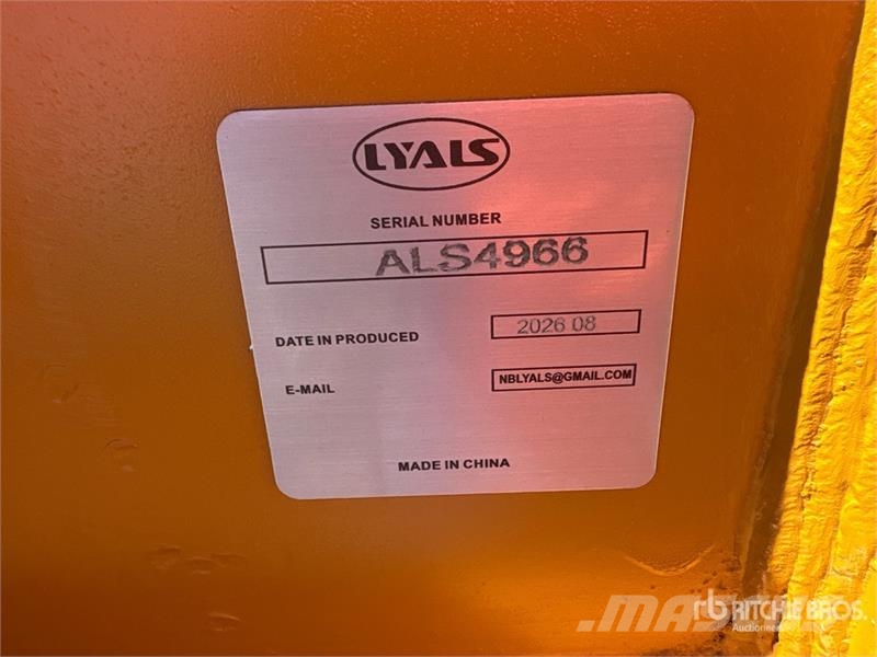  LYALS ALS EB320 48 in Digging Excavator Bucket - F دلاء
