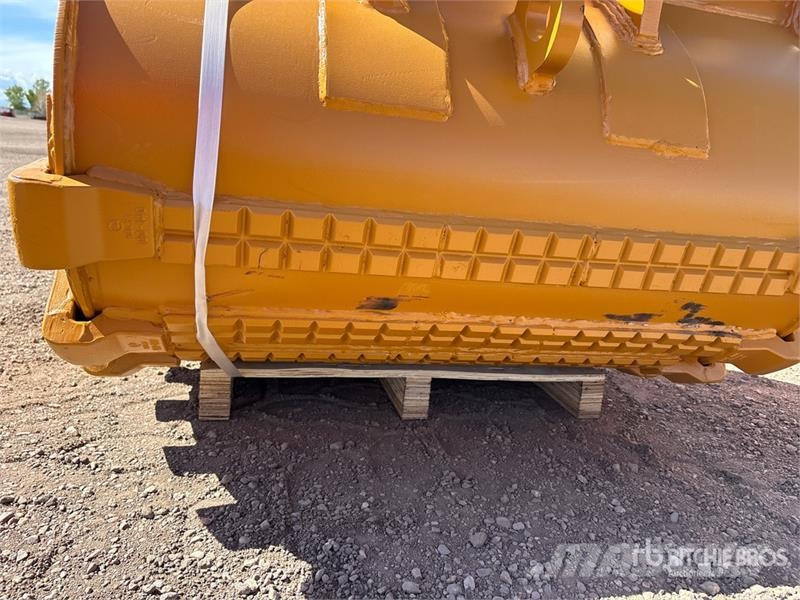  LYALS ALS EB320 48 in Digging Excavator Bucket - F دلاء