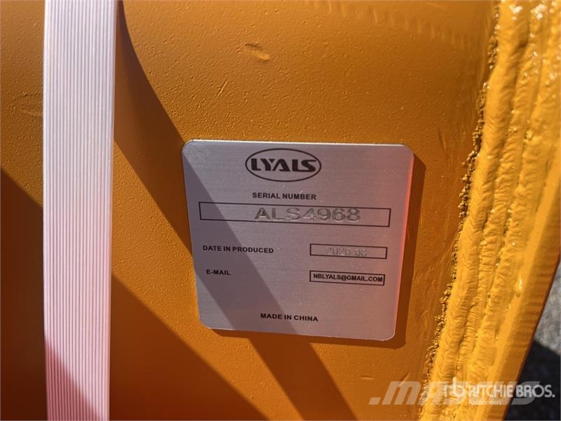  LYALS ALS EB320 48 in Digging Excavator Bucket - F Kauhat
