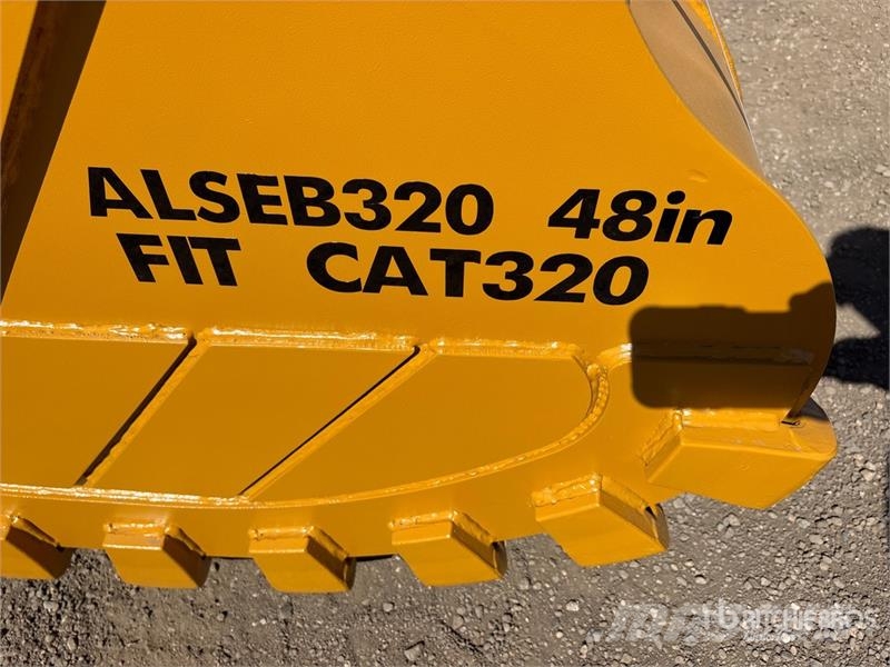  LYALS ALS EB320 48 in Digging Excavator Bucket - F دلاء