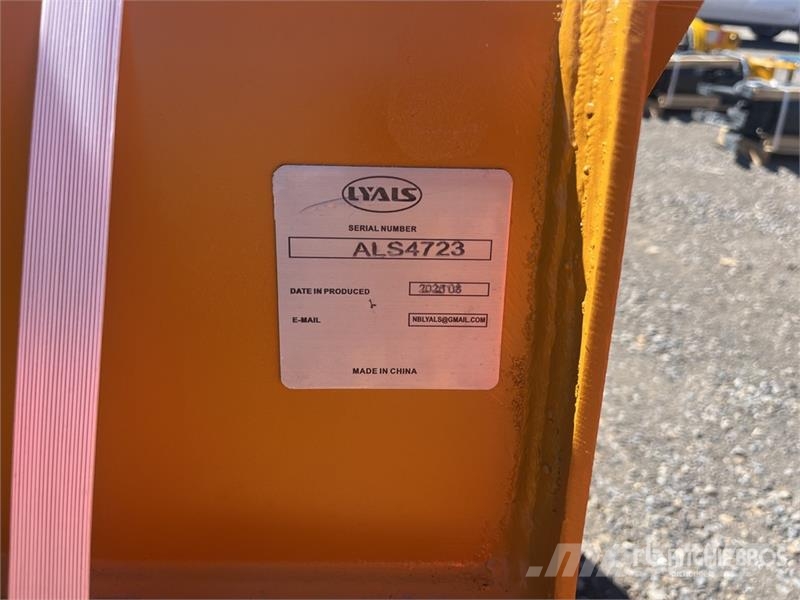  LYALS ALS EB320 48 in Rock Excavator Bucket - Fits Kauhat