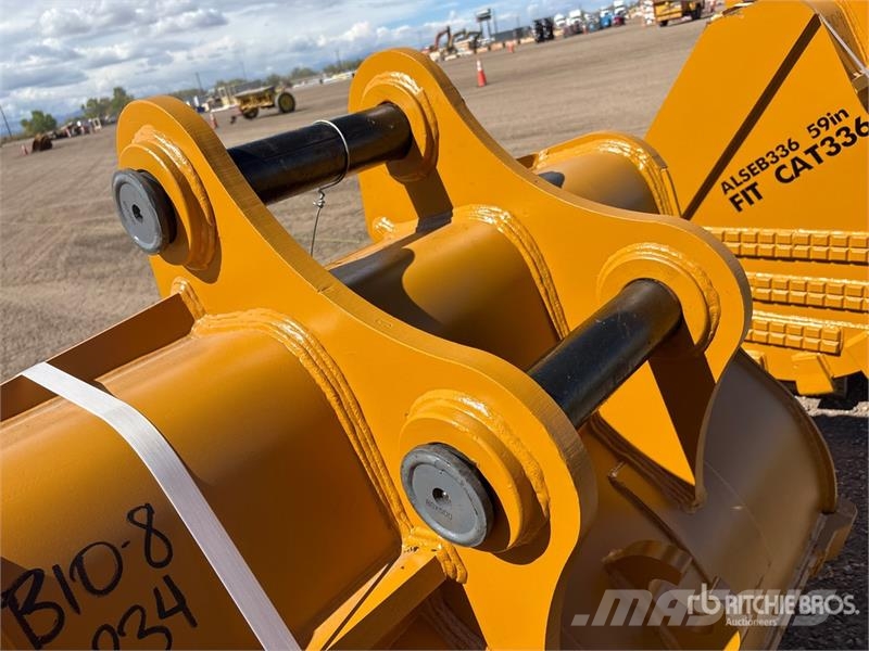  LYALS ALS EB320 48 in Digging Excavator Bucket - F دلاء