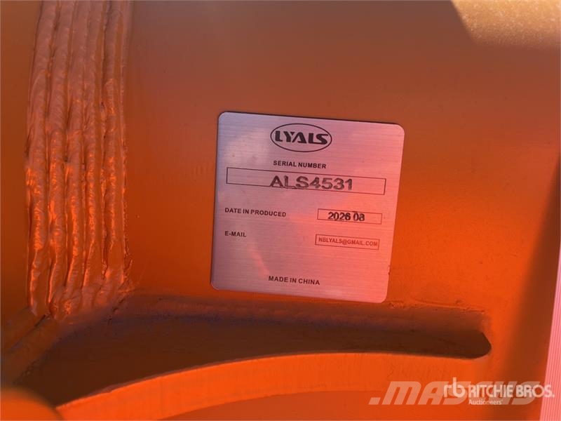 LYALS ALS EB345 66 in Digging Excavator Bucket (Un Kauhat