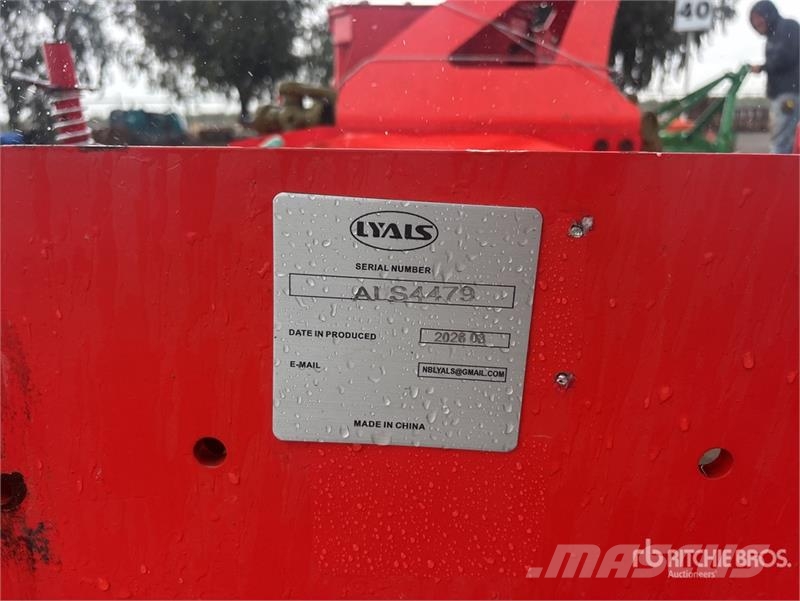 LYALS ALS1GKN-250 105 in 3-Point Rotary Tiller (Un 動力耙和旋轉式耕耘機