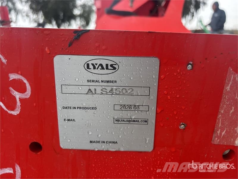 LYALS ALS1GKN-250 105 in 3-Point Rotary Tiller (Un 動力耙和旋轉式耕耘機
