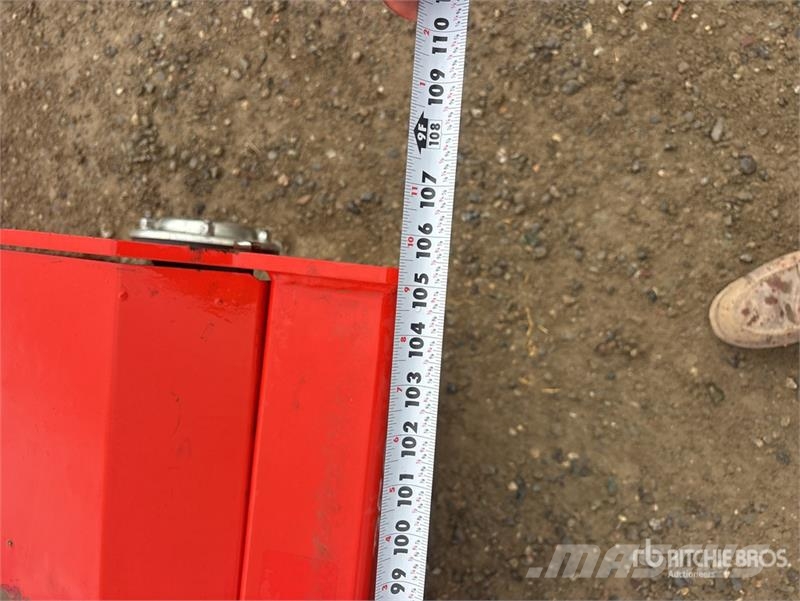 LYALS ALS1GKN-250 105 in 3-Point Rotary Tiller (Un 動力耙和旋轉式耕耘機