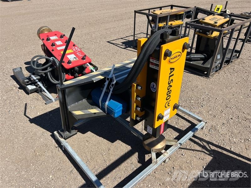  LYALS ALS680 Skid Steer Post Driver (Unused) Fencing equipment