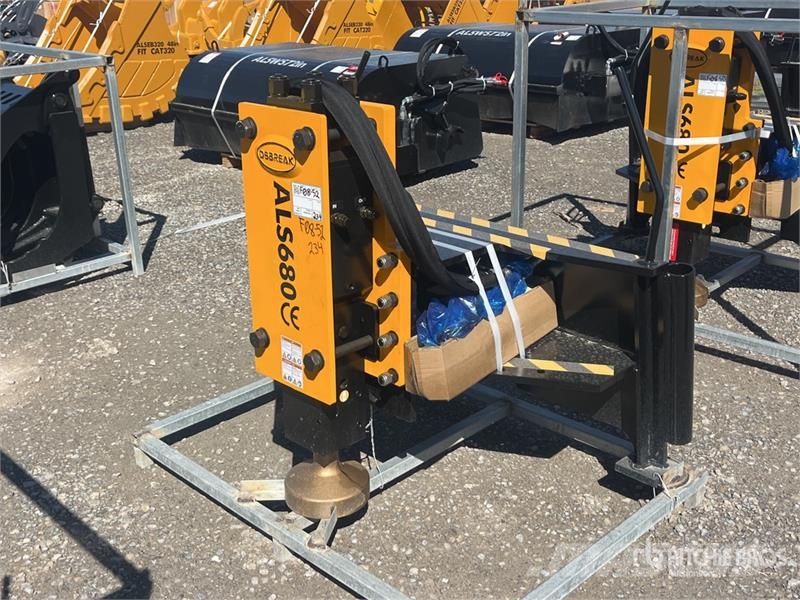 LYALS ALS680 Skid Steer Post Driver (Unused) Equipement de clôture