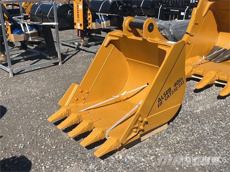  LYALS ALSEB313 40 in Digging Excavator Bucket (Unu Kauhat