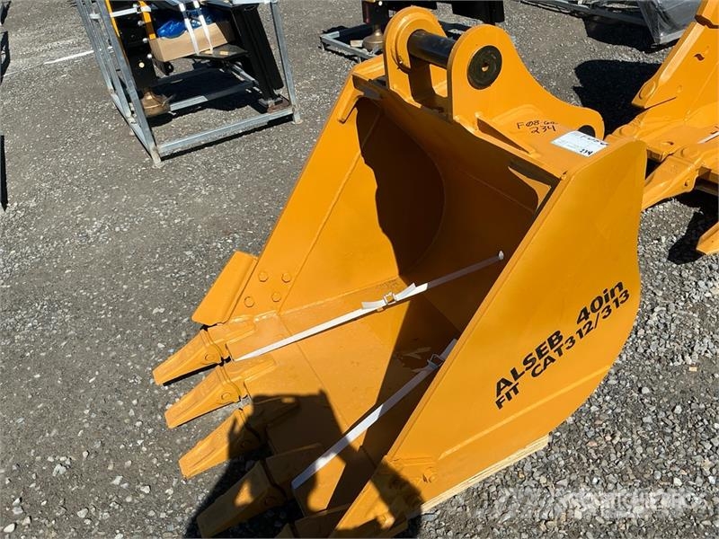  LYALS ALSEB313 40 in Digging Excavator Bucket (Unu دلاء