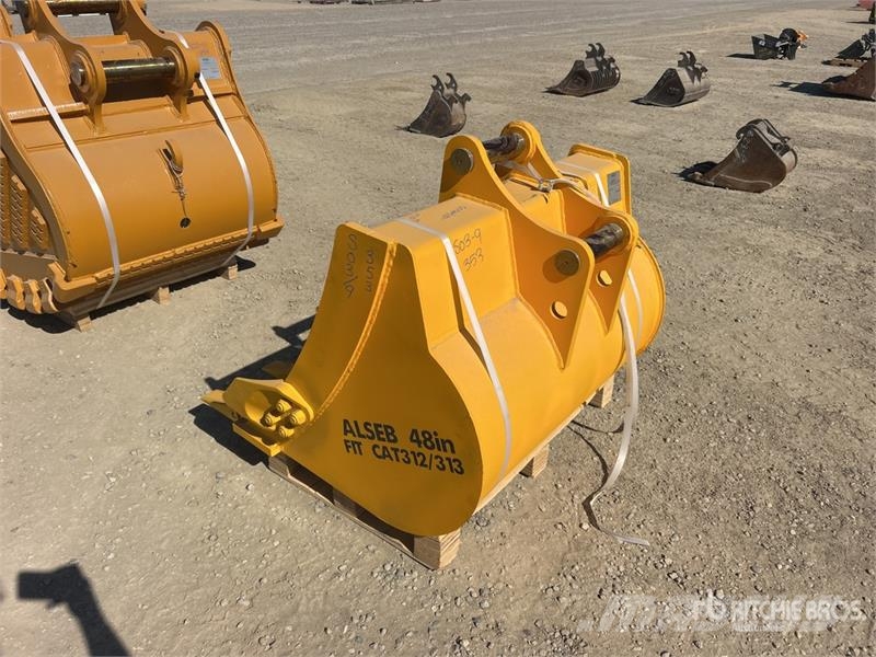 LYALS ALSEB313 48 in Digging Excavator Bucket (Unu Buckets