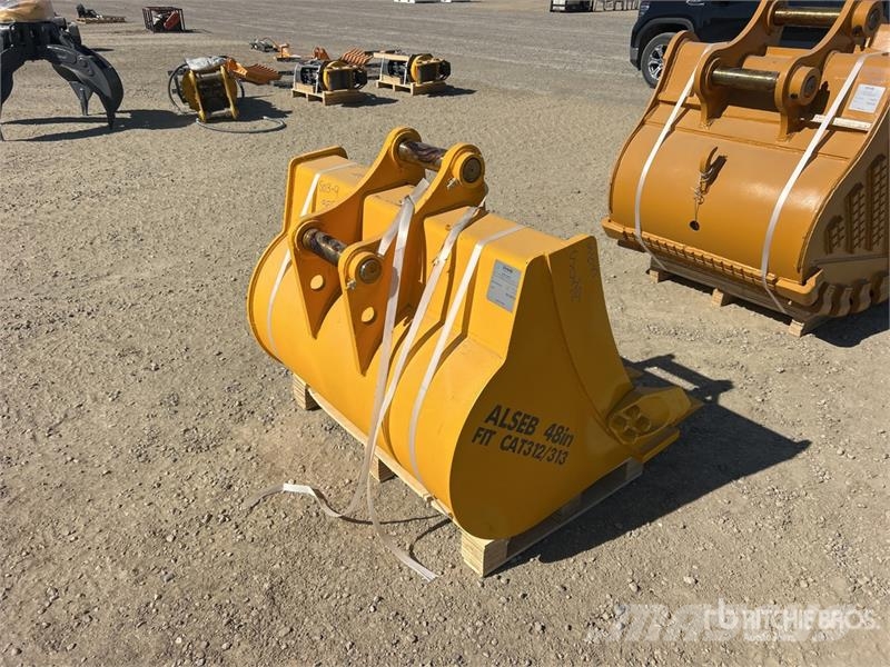 LYALS ALSEB313 48 in Digging Excavator Bucket (Unu Buckets
