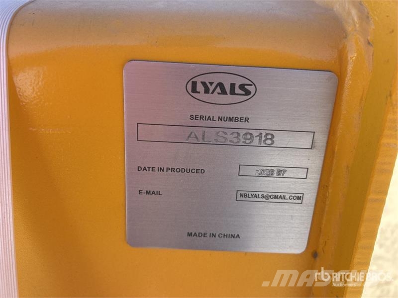 LYALS ALSEB313 48 in Digging Excavator Bucket (Unu Buckets