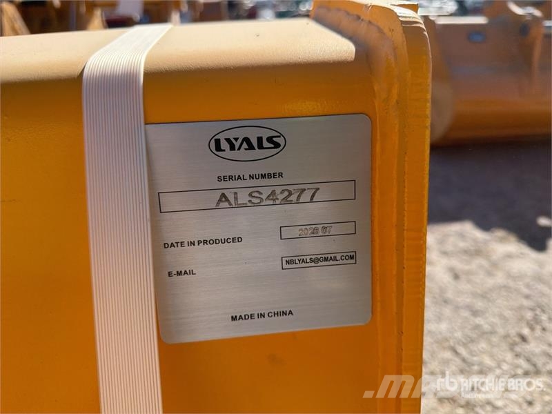 LYALS ALSEB313 48 in Digging Excavator Bucket - Fi Žlice