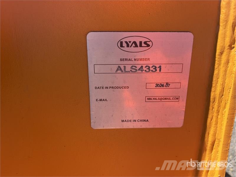 LYALS ALSESB320 48 in Skeleton Rock Excavator Buck Kauhat
