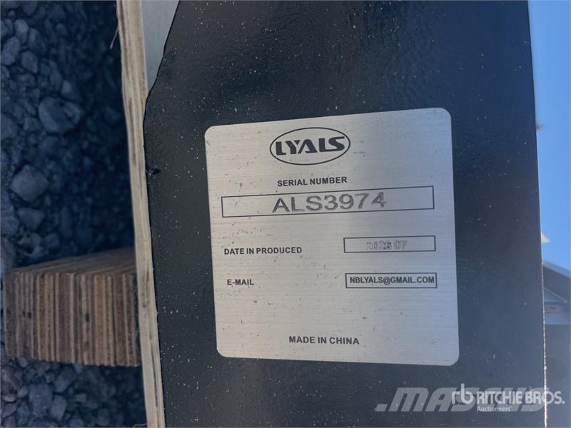  LYALS ALSHF 48 in Skid Steer Forks (Unused) Vilice