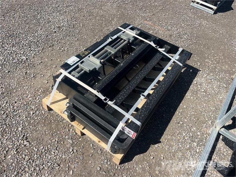  LYALS ALSHF 48 in Skid Steer Forks (Unused) Vilice