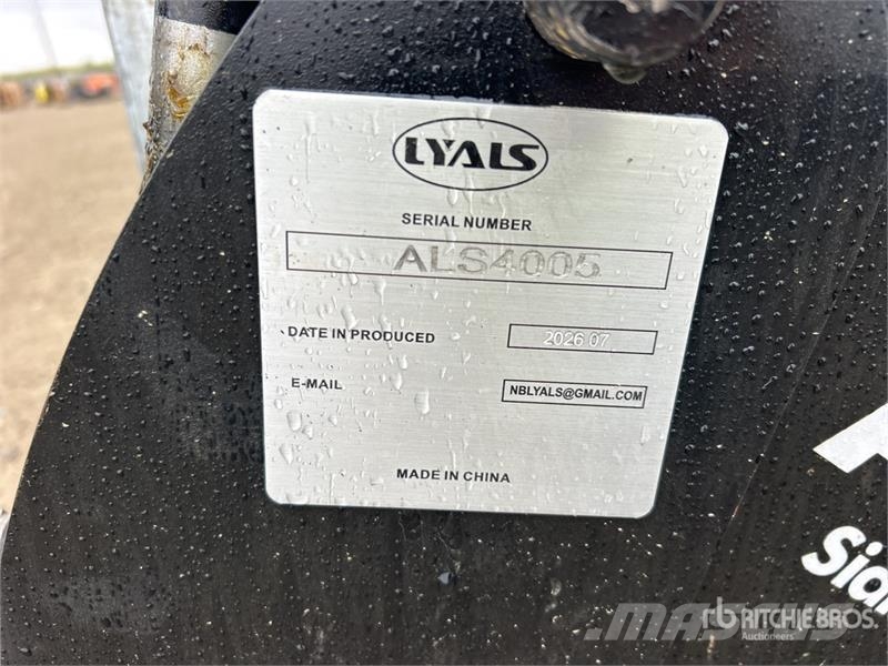  LYALS ALSSB72 72 in Multi-Purpose Skid Steer Bucke Cucharones