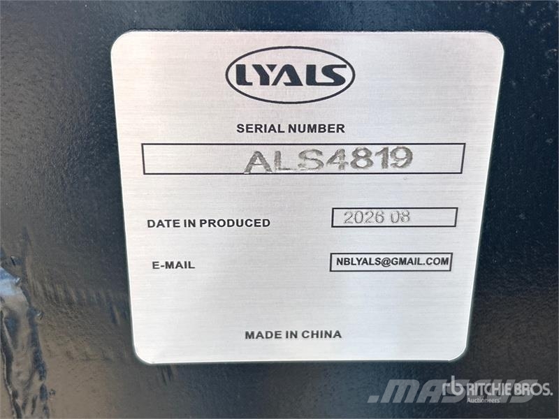 LYALS ALSSBS 72 in Skid Steer Sweeper (Unused) Süpürgeler