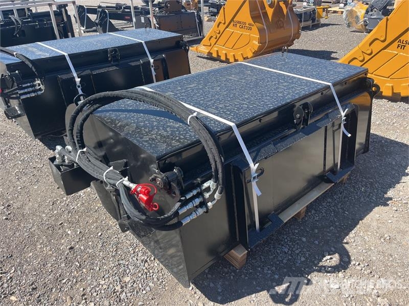 LYALS ALSSBS 72 in Skid Steer Sweeper (Unused) Spazzole
