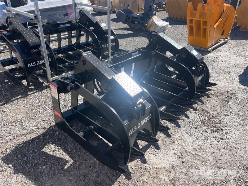  LYALS ZMQ05 82 in Log Skid Steer Grapple (Unused) グラップル