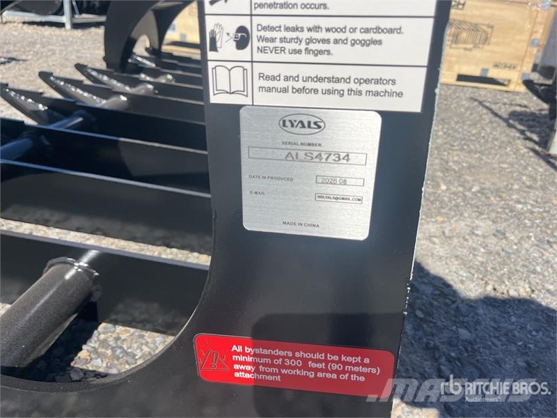  LYALS ZMQ05 82 in Log Skid Steer Grapple (Unused) グラップル