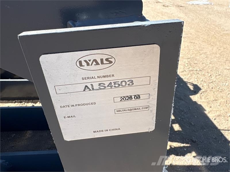 LYALS ZMQ05 84 in Skid Steer Grapple (Unused) Grapples