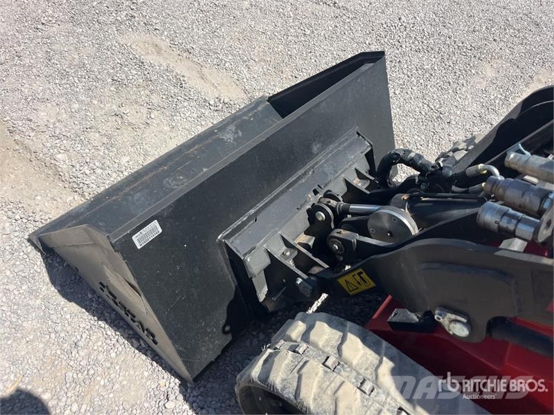 M.K. Martin SL21D Mini Stand On Compact Track Loader Minicarregadeiras