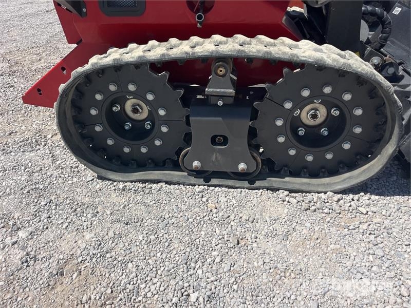 M.K. Martin SL21D Mini Stand On Compact Track Loader Minicarregadeiras