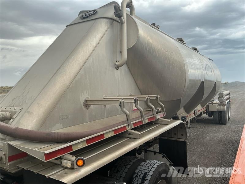 MAC 1050 cft T/A Pneumatic Bulk Trailer その他トレーラー