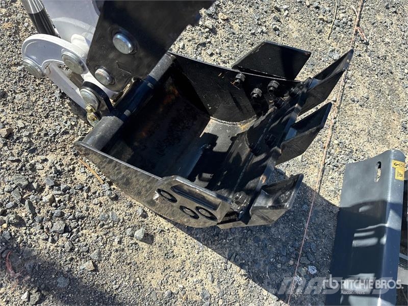 Machpro LP-319-BLT-WH-MX Mini Excavator (Unused) Minigravemaskiner