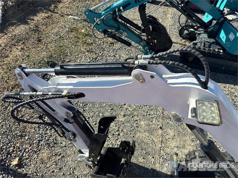 Machpro LP-319-BLT-WH-MX Mini Excavator (Unused) Minigravemaskiner