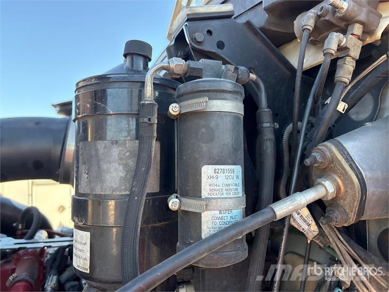 Mack 4500 L 6x4 Fuel and Lube Truck Tovornjaki cisterne