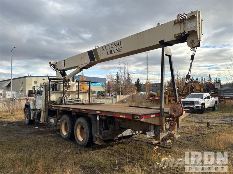 Mack 990 46000 lb Straight Boom on Mack RD690S 6x4 Boom Tovornjaki z žerjavom