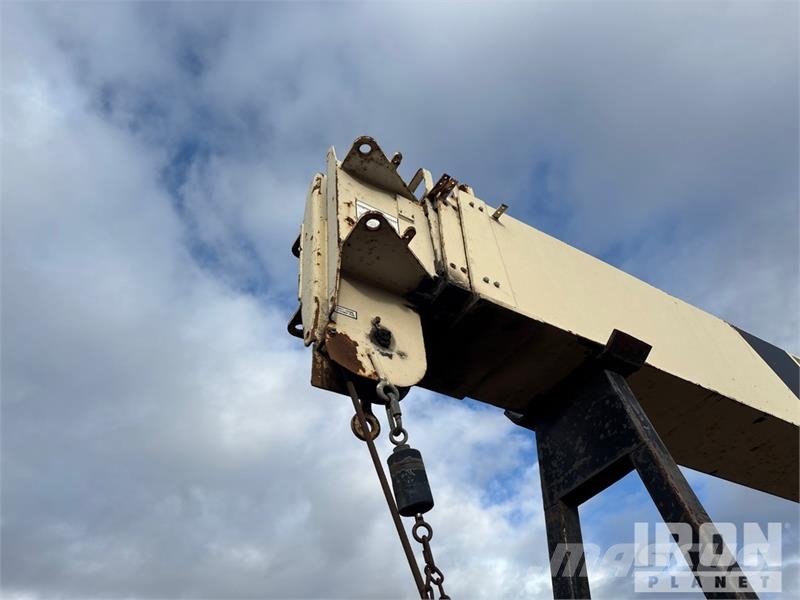 Mack 990 46000 lb Straight Boom on Mack RD690S 6x4 Boom Tovornjaki z žerjavom
