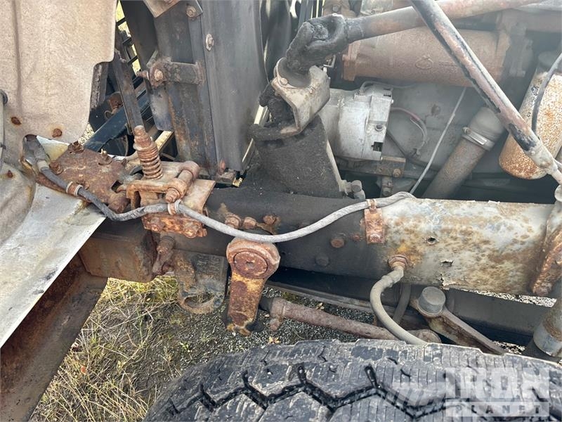 Mack 990 46000 lb Straight Boom on Mack RD690S 6x4 Boom Tovornjaki z žerjavom
