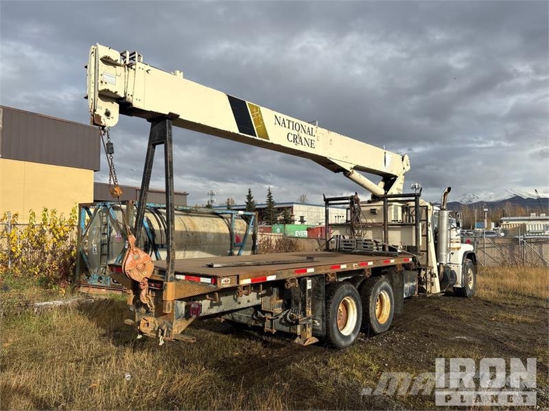 Mack 990 46000 lb Straight Boom on Mack RD690S 6x4 Boom Tovornjaki z žerjavom