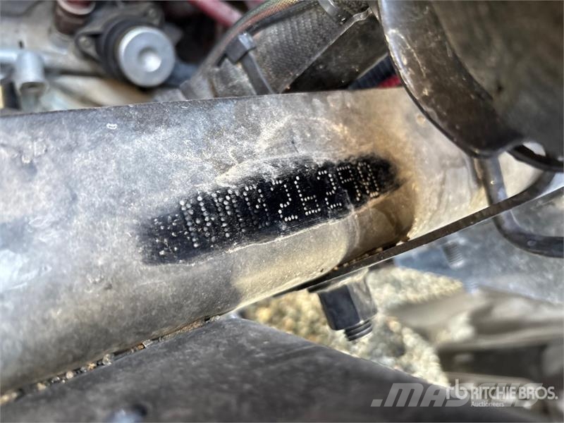 Mack AN64T 6x4 T/A Sleeper Truck Tractor Autotractoare