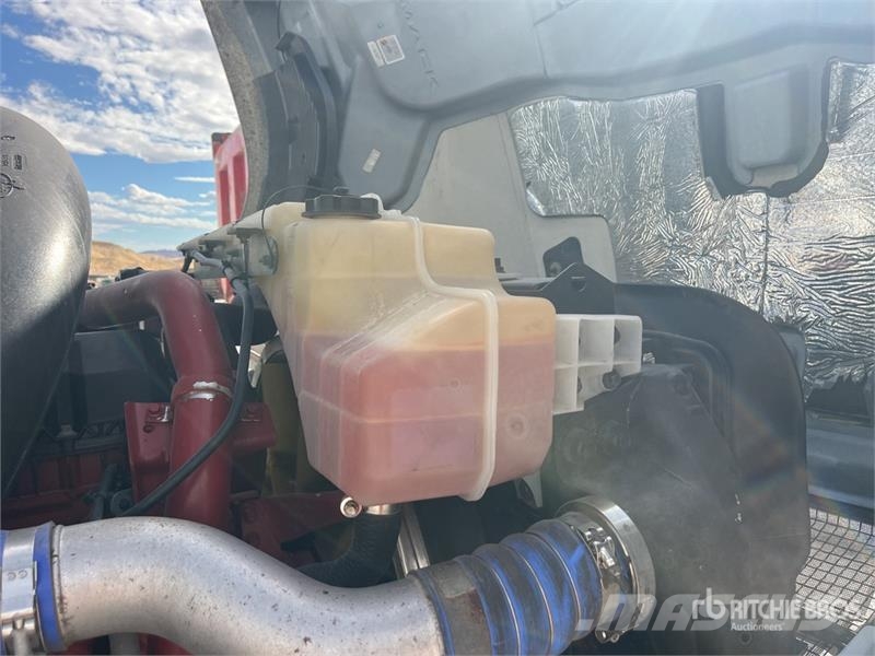 Mack Anthem 64T 6x4 T/A Sleeper Truck Tractor Camiones tractor