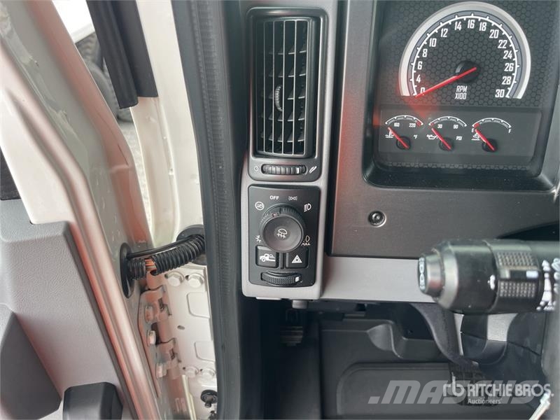 Mack Anthem 64T 6x4 T/A Sleeper Truck Tractor Camiones tractor
