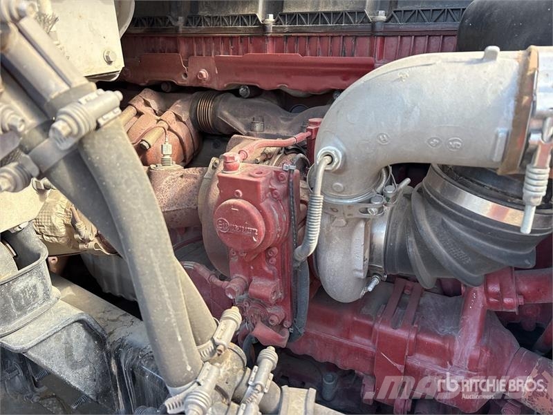 Mack Anthem 6x4 T/A Sleeper Truck Tractor Vlačilci