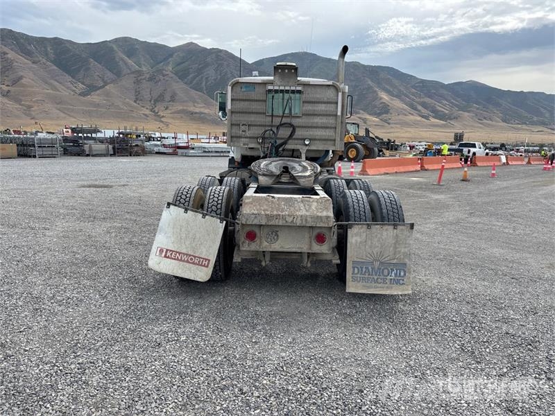 Mack CH613 Autotractoare