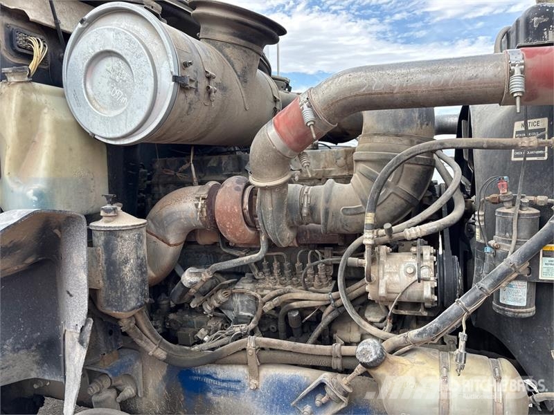 Mack CH613 Autotractoare