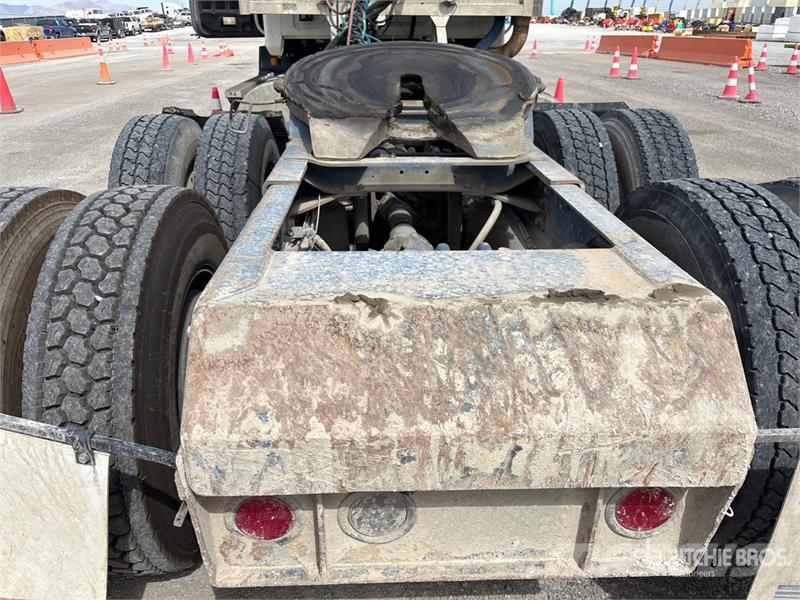 Mack CH613 Autotractoare