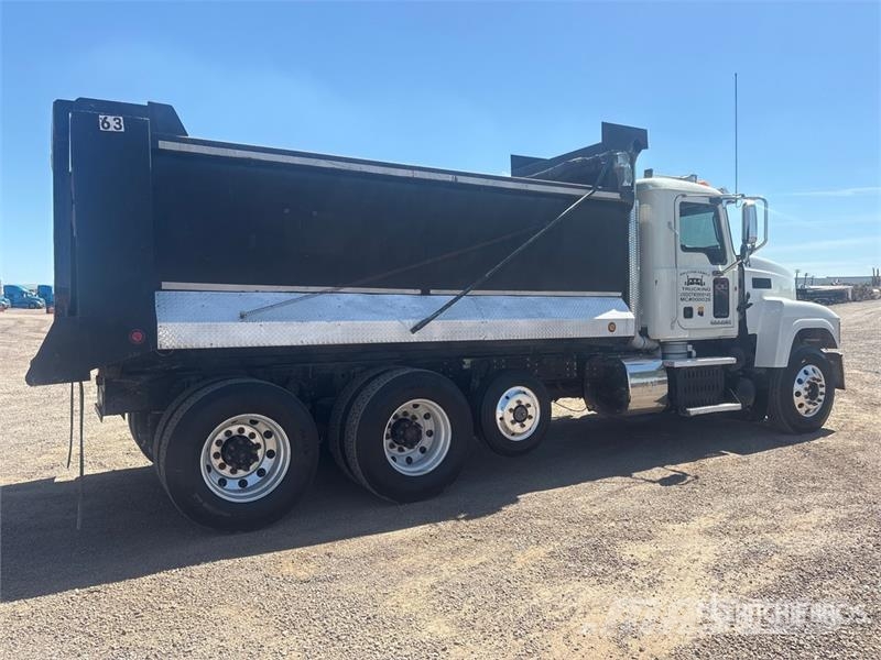 Mack CHU613 Tipper trucks