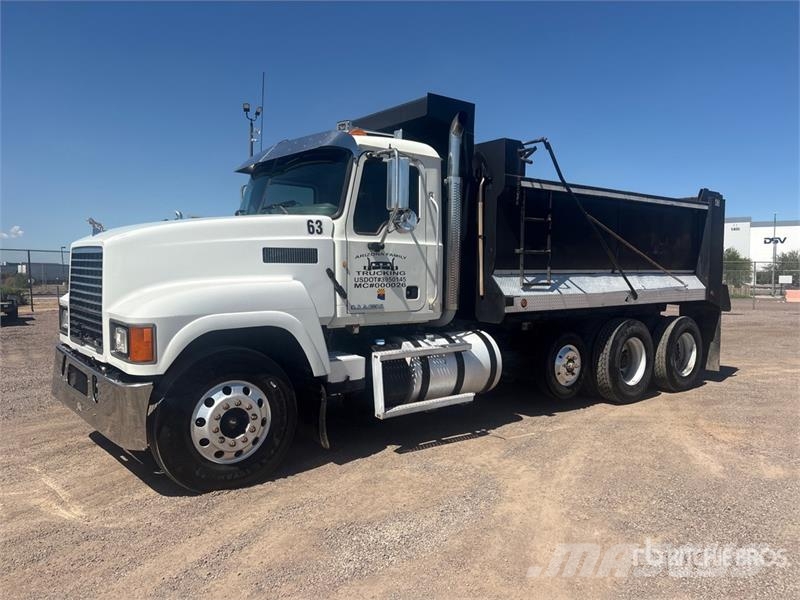 Mack CHU613 Tipper trucks