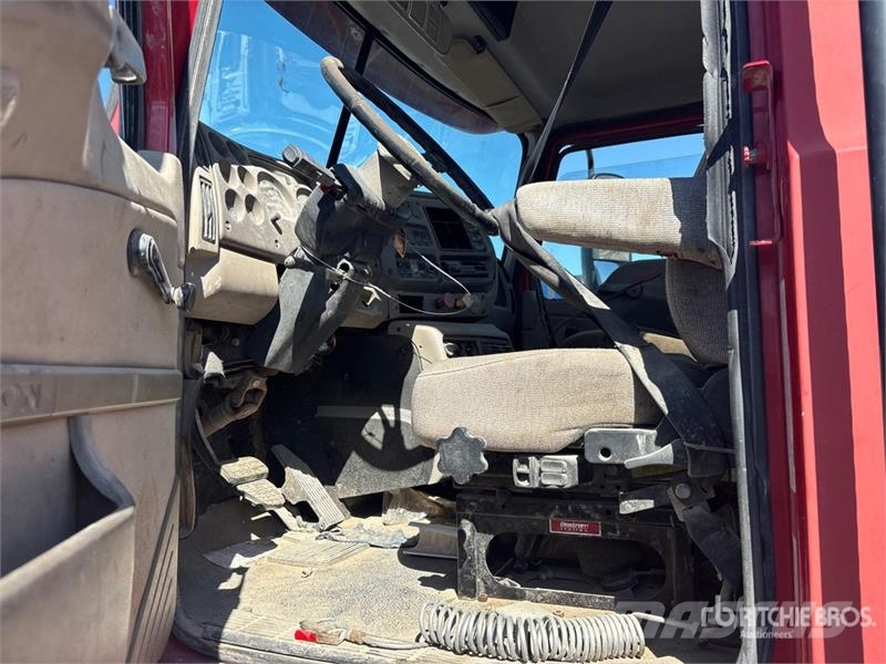 Mack CX613 وحدات الجر