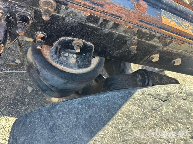 Mack CX613 وحدات الجر